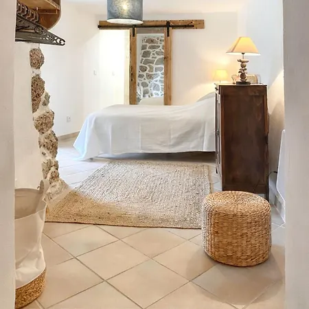 Maison De Charme Avec Piscine Partagee A * Saint-Julien-de-la-Nef
