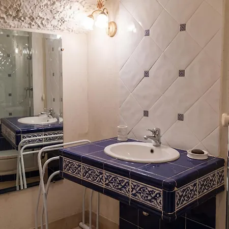 Maison De Charme Avec Piscine Partagee A Prázdninový dům *