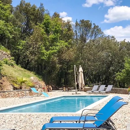 Maison De Charme Avec Piscine Partagee A Prázdninový dům