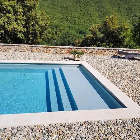 Hébergement de vacances Allée De La Cascade Saint-Julien-de-la-Nef
