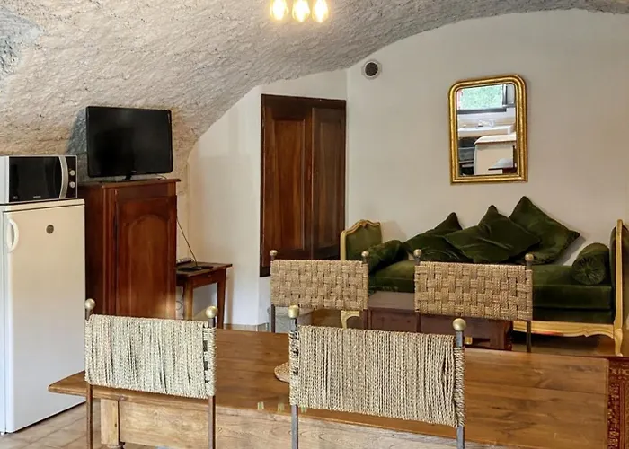 Nyaraló Maison De Charme Avec Piscine Partagee A